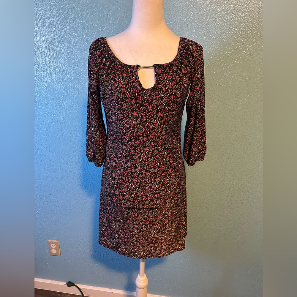 Women dress with flowers